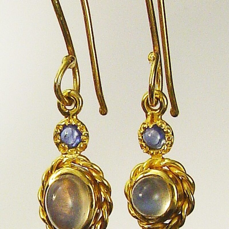 Teardrop Pendant Necklace